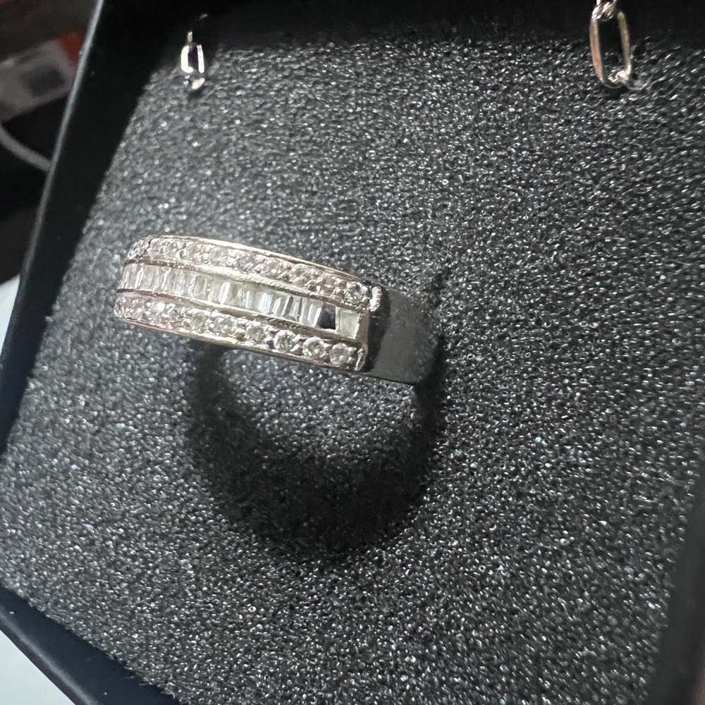 Levian ring 14k - Picture 9 of 9